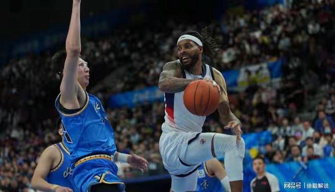 包含山东男篮发布备战花絮，转会期豪取连胜，NBA总决赛任务艰巨，年轻球员得到机会的词条